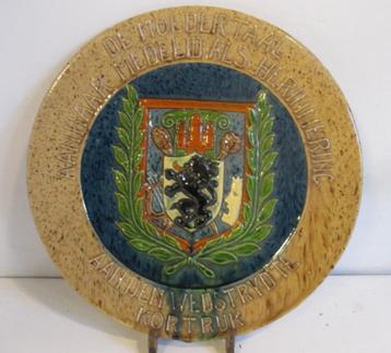 antiek Vlaams aardewerk bord  De Moedertaal Kortrijk beschikbaar voor biedingen