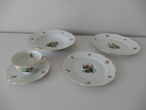 Vintage Wawel porseleinen 1 persoonsservies, Antiek en Kunst, Antiek | Servies compleet, Ophalen of Verzenden