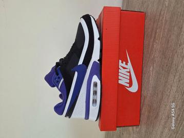 nike air max  persian violet beschikbaar voor biedingen