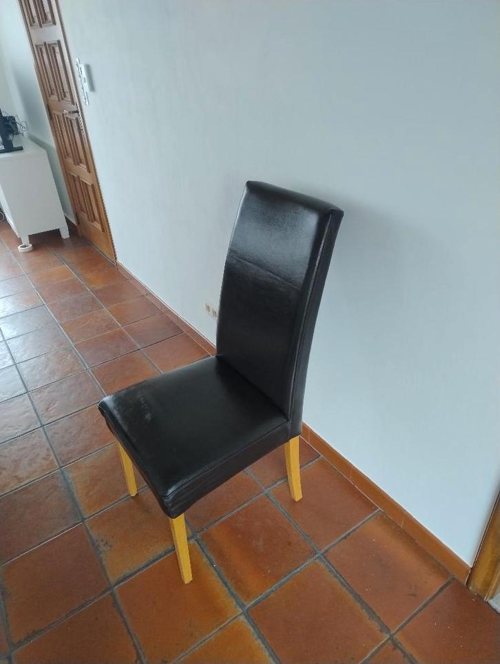 Comfortabele eetkamerstoel, Antiek en Kunst, Antiek | Meubels | Stoelen en Sofa's, Ophalen