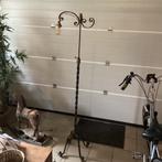 Smeedijzeren vloer lamp, Huis en Inrichting, Lampen | Vloerlampen, Ophalen, Zo goed als nieuw