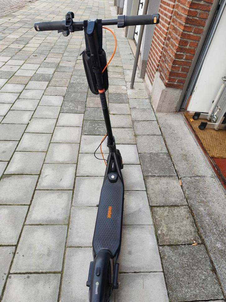 Segway Ninebot F2 plus, Fietsen en Brommers, Steps, Zo goed als nieuw, Ophalen