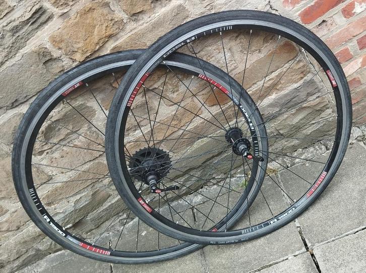 Paire de Roues DT Swiss R 1900, Fietsen en Brommers, Fietsonderdelen, Gebruikt, Racefiets, Wiel, Ophalen