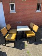 Lot tafels en stoelen, Huis en Inrichting, Stoelen, Ophalen