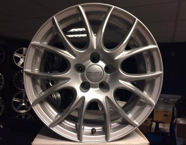 IN STOCK:NIEUWE 17 inch 5x105 alu sportvelgen Opel Chevrolet, Autos : Pièces & Accessoires, Pneus & Jantes, Jante(s), Pneus été