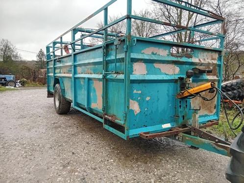Bétaillère rolland v 64 pose à terre, Zakelijke goederen, Landbouw | Werktuigen, Veehouderij, Ophalen