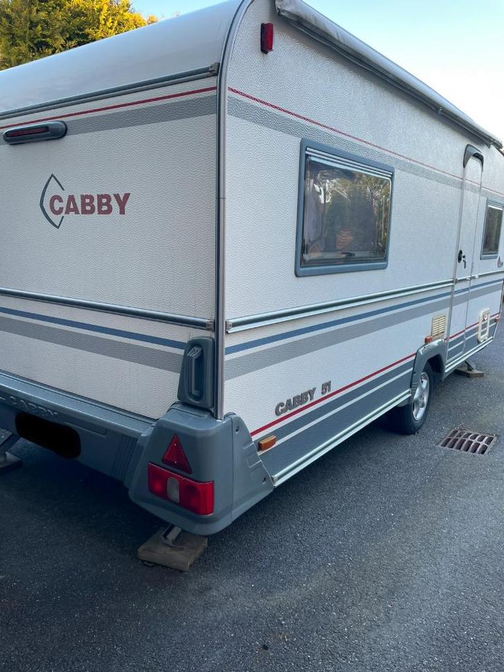 Caravane Cabby Cisium 51/très bon état..., Caravans en Kamperen, Caravans, Particulier, tot en met 4, 1000 - 1250 kg, Rondzit