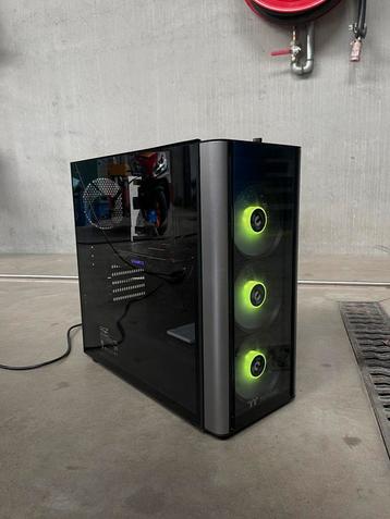 Game pc beschikbaar voor biedingen