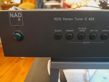 Tuner NAD c420 à réparer  disponible aux enchères