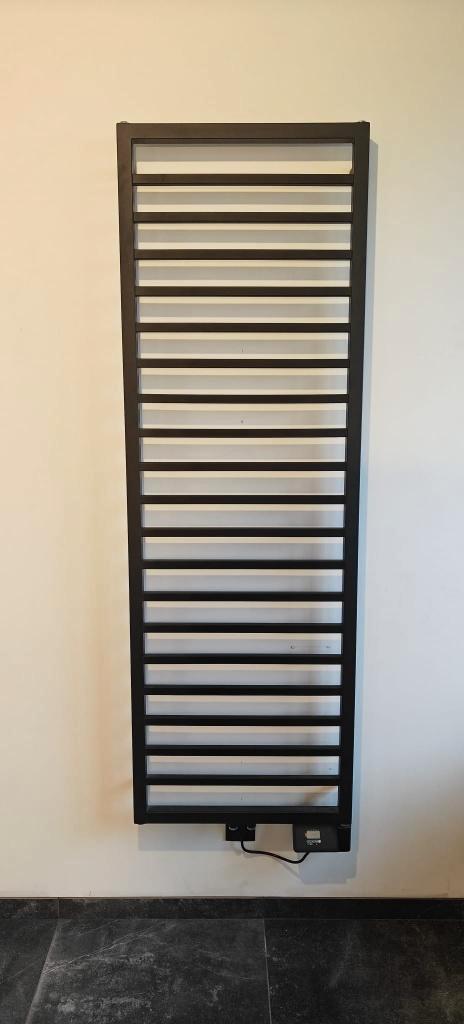 Handdoekradiator Vipera Listona, Maison & Meubles, Salle de bain | Meubles de Salle de bain, Comme neuf, 150 à 200 cm, 50 à 100 cm