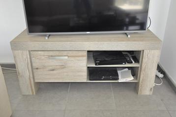  Meuble TV bois clair 132x50x57cm état neuf (Leenbakker) beschikbaar voor biedingen