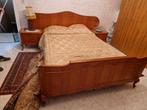 Slaapkamer bruin(bed-kast-kommode), Antiek en Kunst, Ophalen