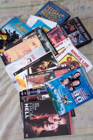 Petit lot de jaquettes dvds copies et originaux et de jeux à beschikbaar voor biedingen