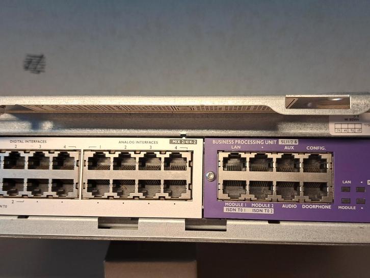 central téléphonique, Telecommunicatie, Telefooncentrales, Gebruikt, ISDN-centrale, Ophalen