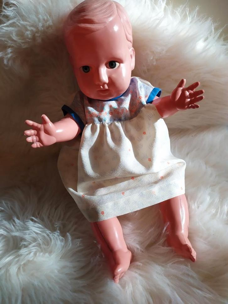 Prachtige pop voor verzamelaars jaren '40, Verzamelen, Poppen, Pop, Ophalen of Verzenden