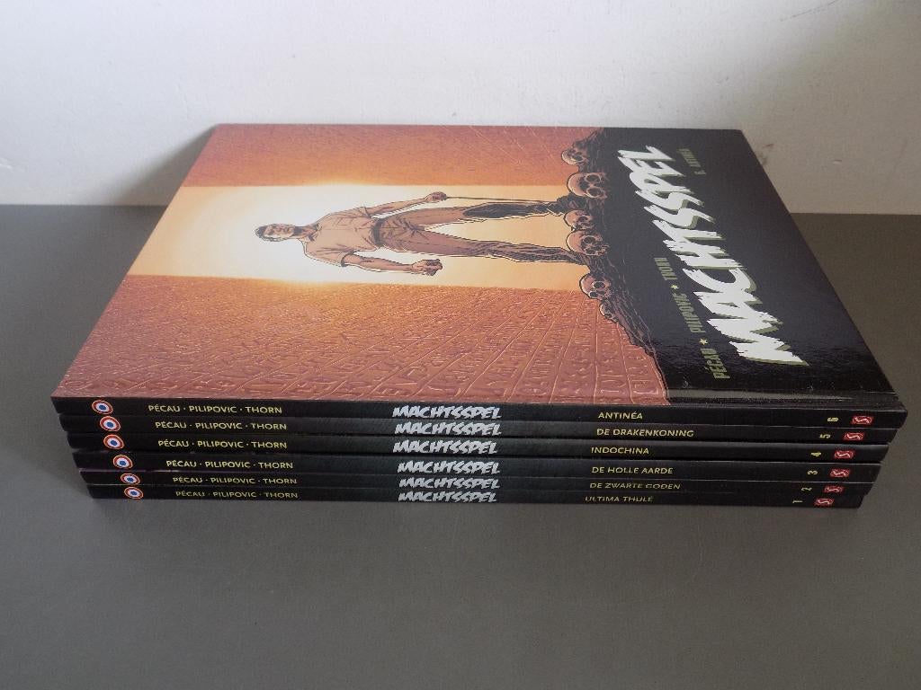 Machtsspel ~ Complete serie hardcovers 1 t/m 6 + 2 Box'n, Boeken, Stripverhalen, Zo goed als nieuw, Complete serie of reeks, Ophalen of Verzenden