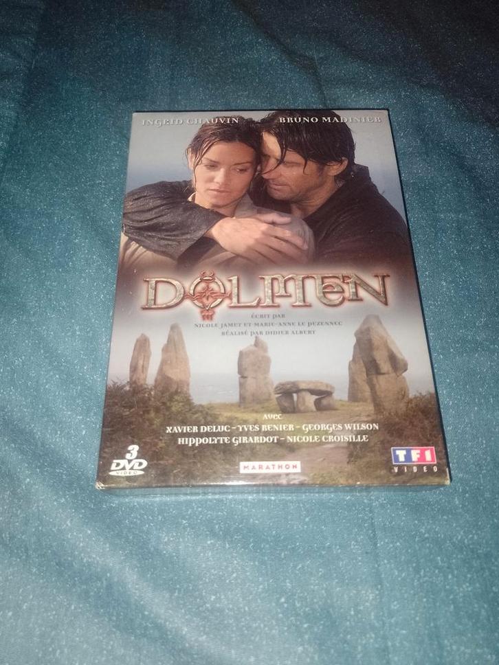 A vendre en coffret DVD l'intégral de la série Dolmen, CD & DVD, DVD | TV & Séries télévisées, Comme neuf, Drame, Coffret, À partir de 12 ans