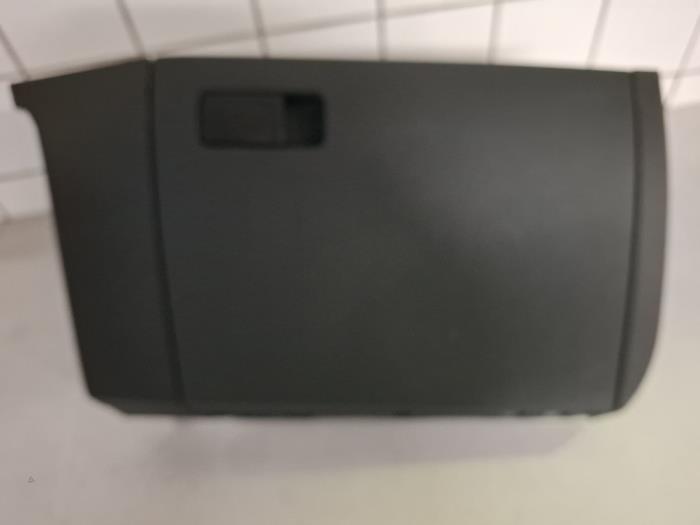 Boîte à gants d'un Volkswagen Polo, Autos : Pièces & Accessoires, Tableau de bord & Interrupteurs, Volkswagen, Utilisé, 3 mois de garantie