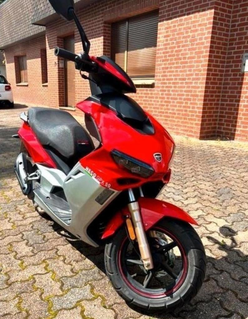 Scooter Neco GPX 49cc classe B, 2022, full LED, 45km/h, Motos, Motos | Honda, Particulier, Scooter, Enlèvement