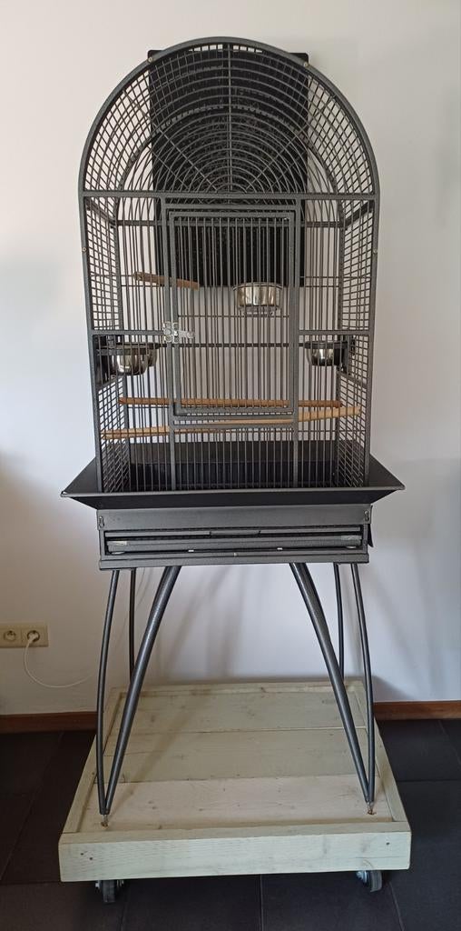 Metalen vogelkooi met onderstel, Enlèvement, Comme neuf, Métal, Cage à oiseaux