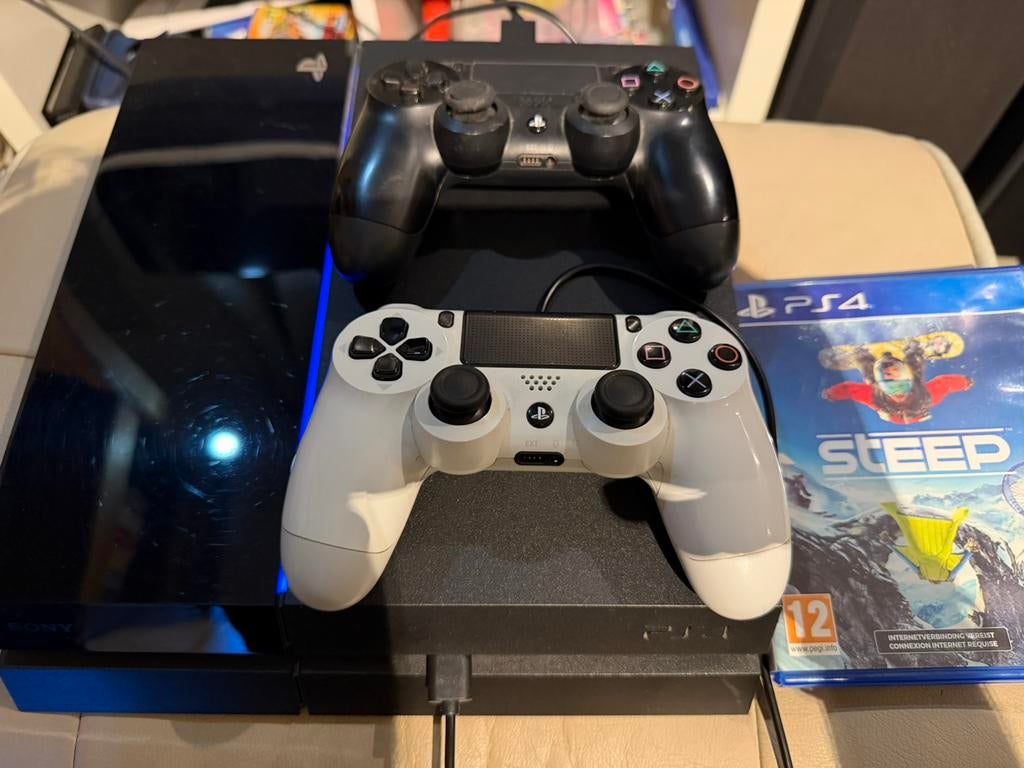 PS4 Slim 500GB Zwart + 2 Controllers + STEEP Game - Topstaat, Consoles de jeu & Jeux vidéo, Enlèvement ou Envoi, Comme neuf, Slim