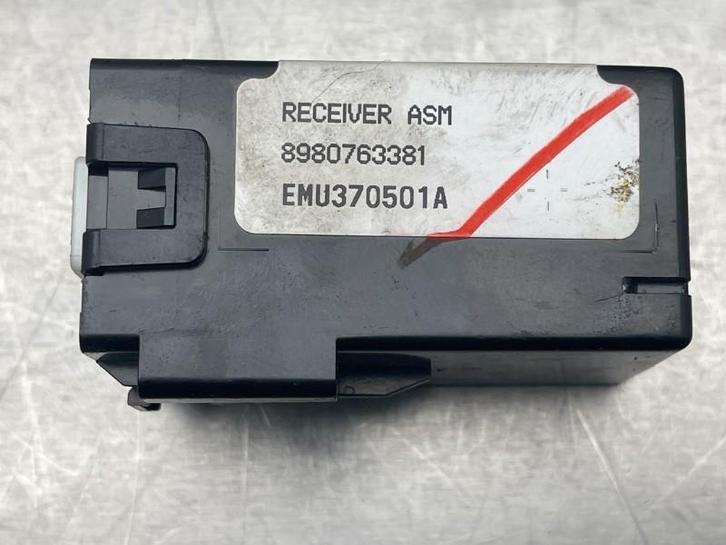 DIVERS RELAIS Isuzu D-Max (TFR / TFS) (|EMU370501|), Autos : Pièces & Accessoires, Électronique & Câbles, Autres marques automobiles