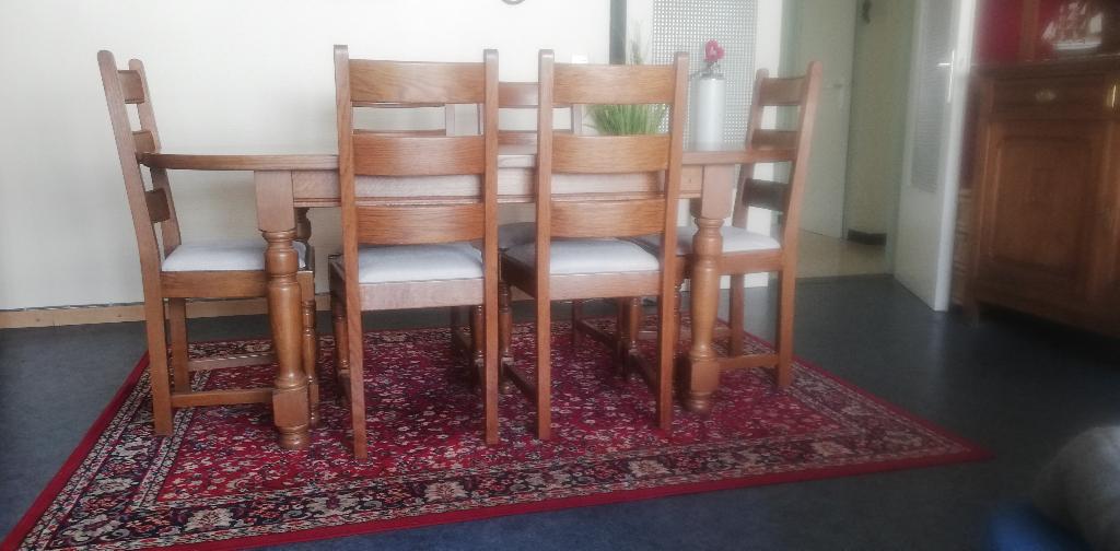 Eettafel en 6 stoelen., Huis en Inrichting, Tafels | Eettafels, Ophalen, Gebruikt, Eikenhout, Vijf personen of meer