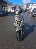 Piaggio zip 4 takt a klasse, Vélos & Vélomoteurs, Scooters | Piaggio, Zip, Comme neuf, Enlèvement, Classe A (25 km/h)