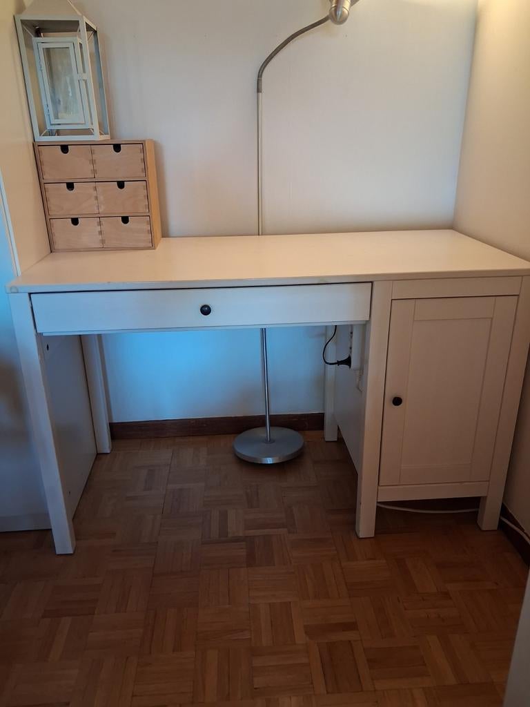 IKEA Hemnes bureau, Huis en Inrichting, Ophalen, Gebruikt, Hout, IKEA