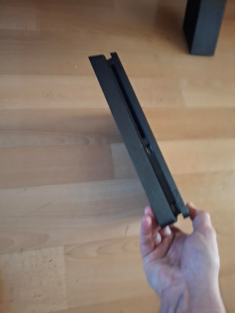 A vendre pas d échange, 500 GB, Avec 1 manette, Enlèvement, Utilisé