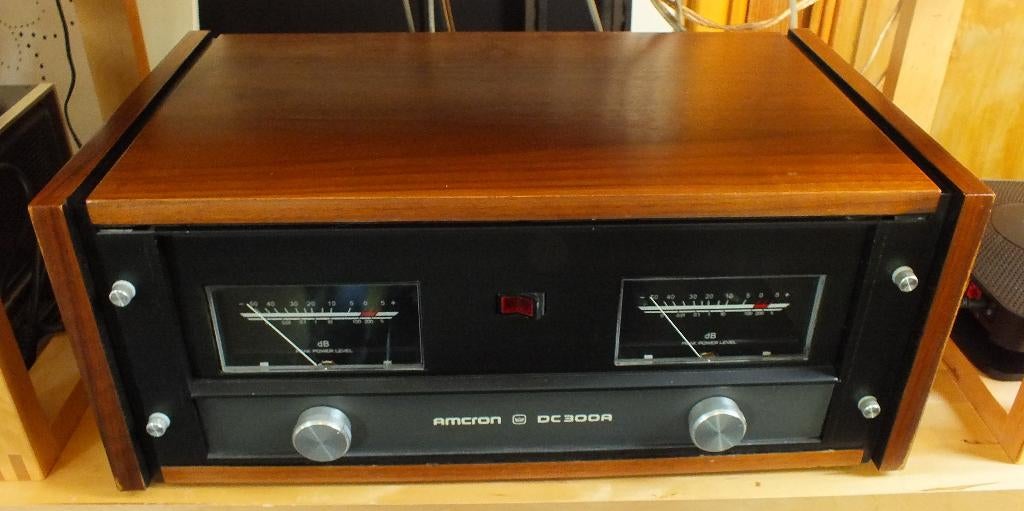 Ampli de puissance AMCRON  DC300A, Enlèvement, Utilisé, Stéréo, 120 watts ou plus