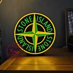 Unieke Stone Island lamp met LED verlichting. Perfect voor d, Verzamelen, Ophalen of Verzenden, Nieuw, Lichtbak of (neon) lamp