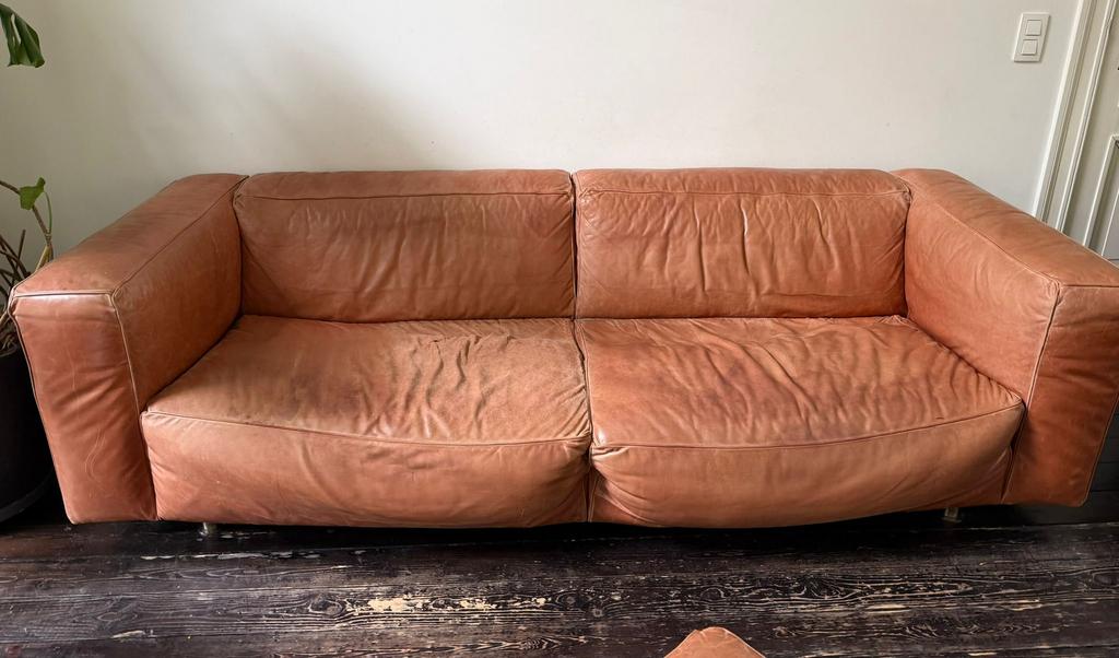 Lederen zetel, gratis maar met gebruiksschade, Huis en Inrichting, Zetels | Zetels, Gebruikt, Rechte bank, Driepersoons, Leer