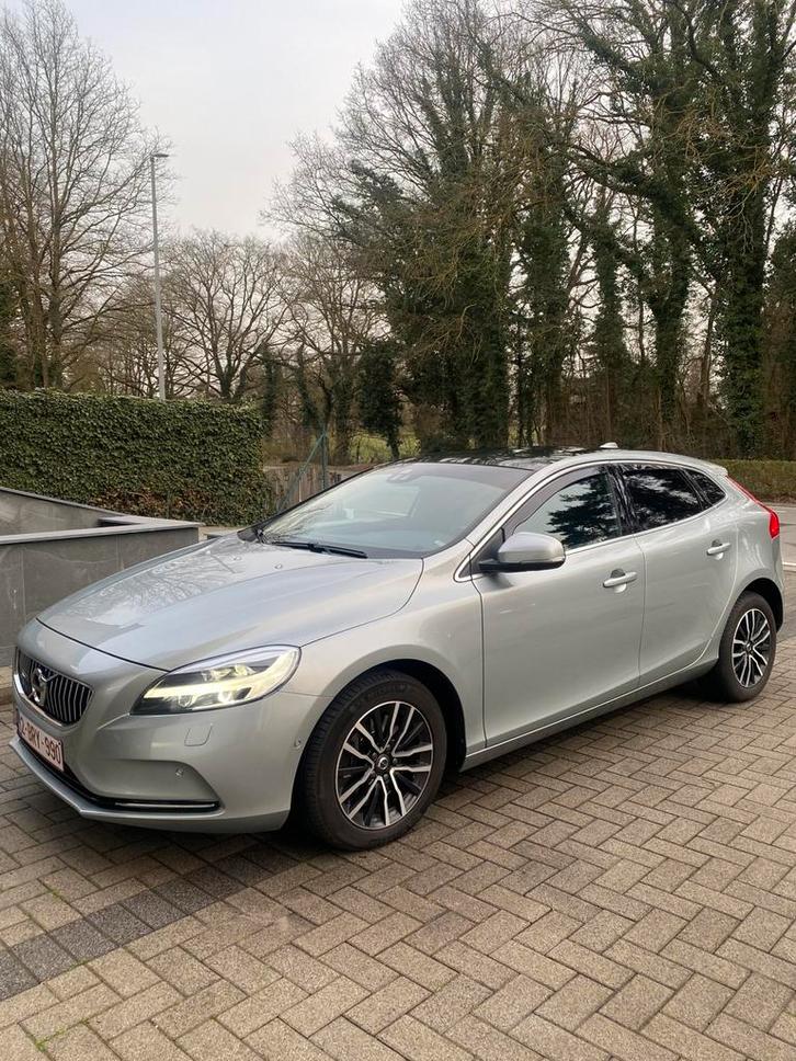 Volvo v40 full optie & extras, Auto's, Volvo, Particulier, V40, Diesel, Automaat, Ophalen