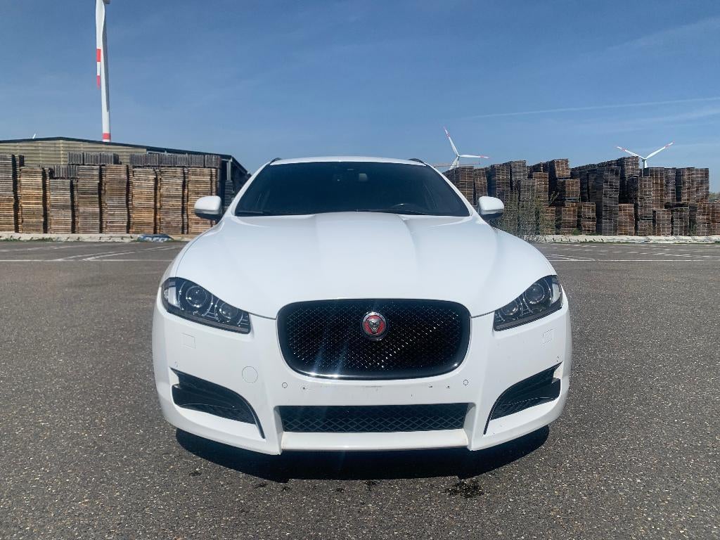 2014 Jaguar xf 2.0, Auto's, Jaguar, Automaat, Euro 5, 4 cilinders, Wit