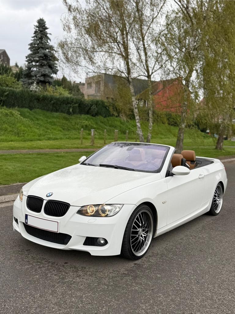 BMW 320d pack M, Autos, Cuir, Cabriolet, Boîte manuelle, Entretenue par le concessionnaire