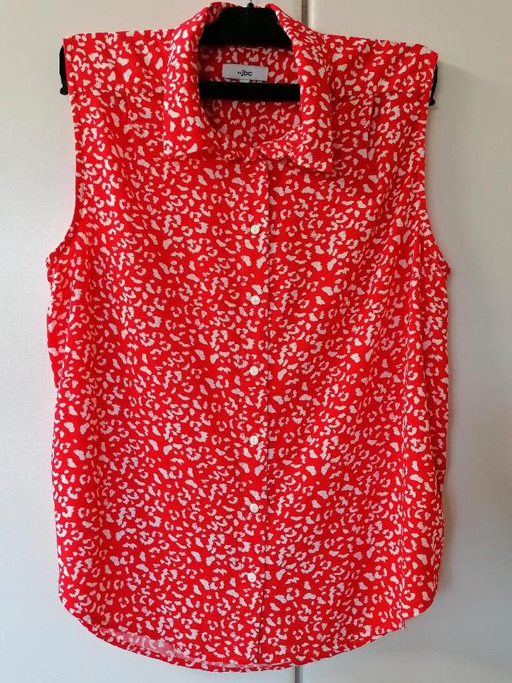 Rood bloesje zonder mouwen met kraag van JBC, 42, Kleding | Dames, Blouses en Tunieken, Zo goed als nieuw, Rood, Ophalen of Verzenden