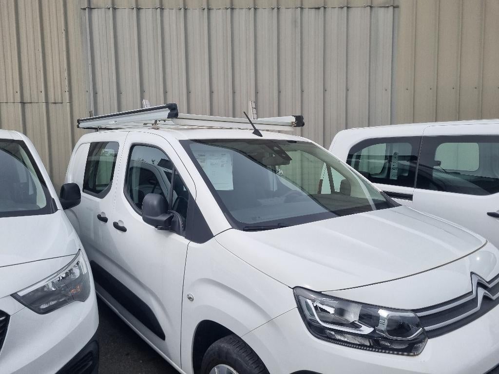 Galerie de toit porte échelles pour berlingo et partner 2021, Autos : Divers, Porte-bagages, Enlèvement, Comme neuf