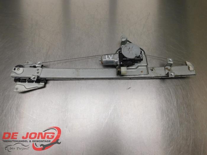 Ruitmechaniek 4Deurs links-voor van een Mitsubishi Pajero, Gebruikt, -, -, Ophalen of Verzenden