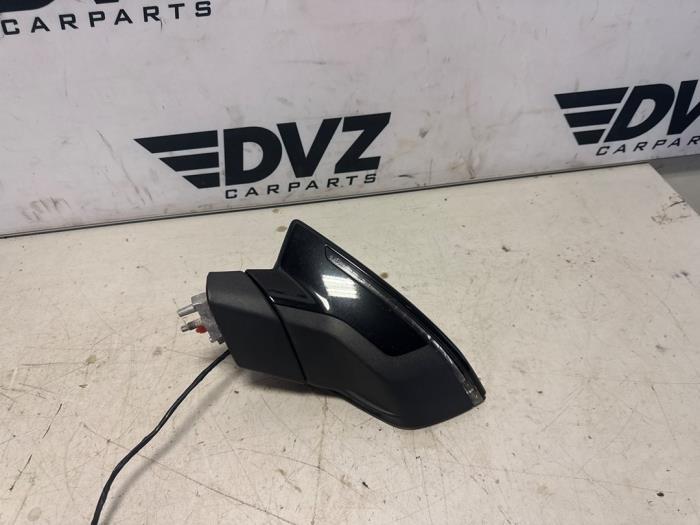 Buitenspiegel links van een Seat Leon, Autos : Pièces & Accessoires, Rétroviseurs, Seat, Utilisé, 3 mois de garantie, Enlèvement ou Envoi