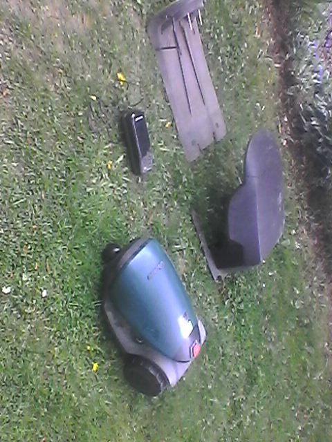 a vendre  tondeuse  robot pour pièce, Jardin & Terrasse, Tondeuses robotisées, Enlèvement, Utilisé, 20 à 25 cm, Robomow