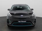 KIA Niro e-Niro 150kW More 64 KWH | NAVI | CAMERA, Auto's, Stof, Gebruikt, Elektrische ramen, Zwart