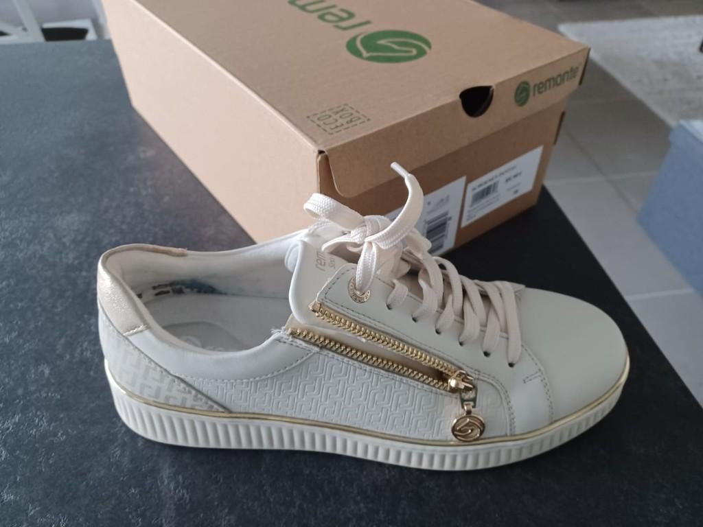 Sneakers maat 38, Kleding | Dames, Schoenen, Ophalen of Verzenden, Zo goed als nieuw, Sneakers