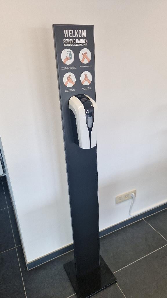Automatische desinfectie dispenser + zwarte zuil, Zakelijke goederen, Kantoor en Winkelinrichting | Winkel en Inventaris, Ophalen