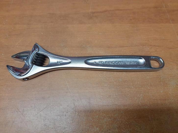 clé a molette neuve 12 facom, Autos : Divers, Outils de voiture, Comme neuf, Enlèvement ou Envoi