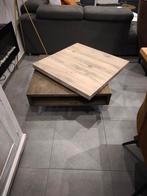 Table de salon à deux étages