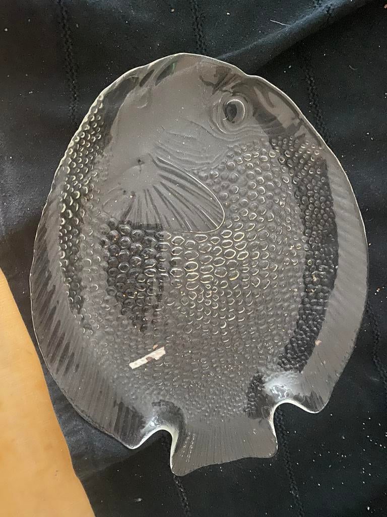 Glazen borden in vorm van vis, Huis en Inrichting, Keuken | Bestek, Ophalen