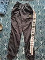 Broek burberry small, Vêtements | Femmes, Homewear, Enlèvement ou Envoi