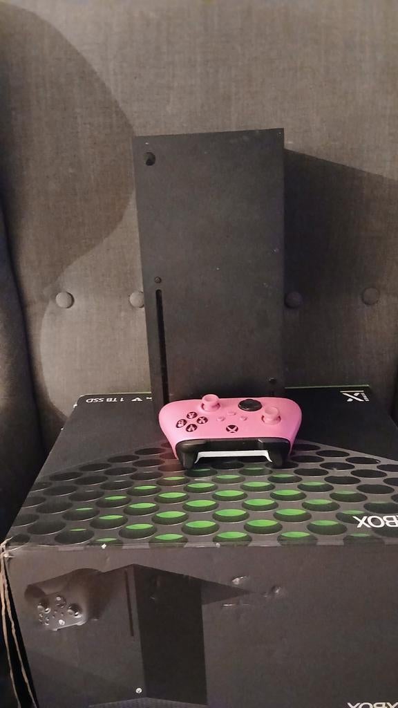 Xbox Series X 1 To, Consoles de jeu & Jeux vidéo, Consoles de jeu | Xbox Series X & S, Enlèvement, Comme neuf, Xbox Series X