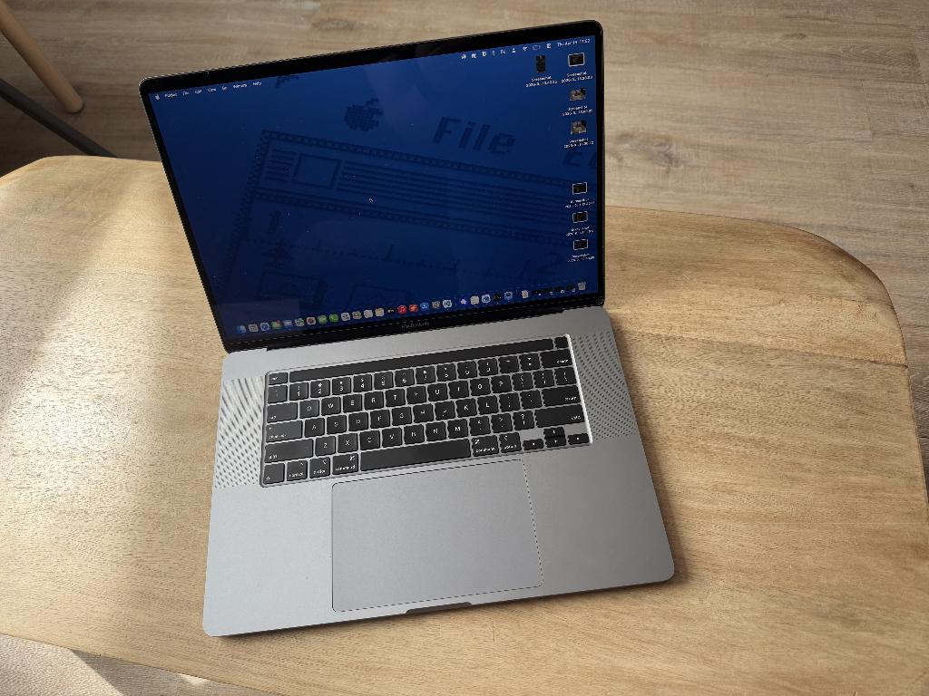 Apple MacBook Pro 16" 2019  i9/64GB/8TB SSD/RX 5600M, MacBook Pro, 1 TB of meer, 64 GB of meer, 2 tot 3 Ghz